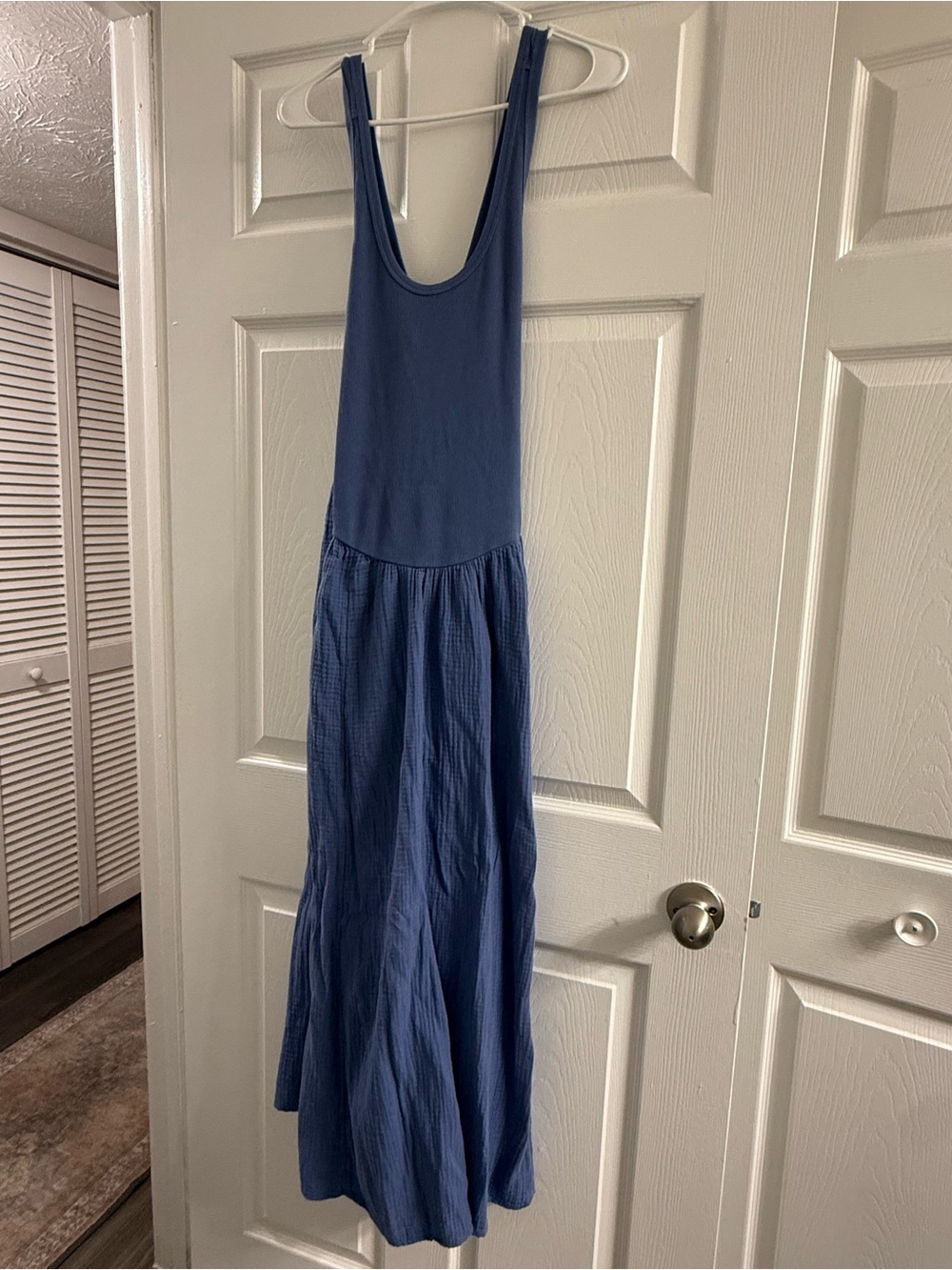 Sleeveless Blue Maxi Dress with Flowy Skirt